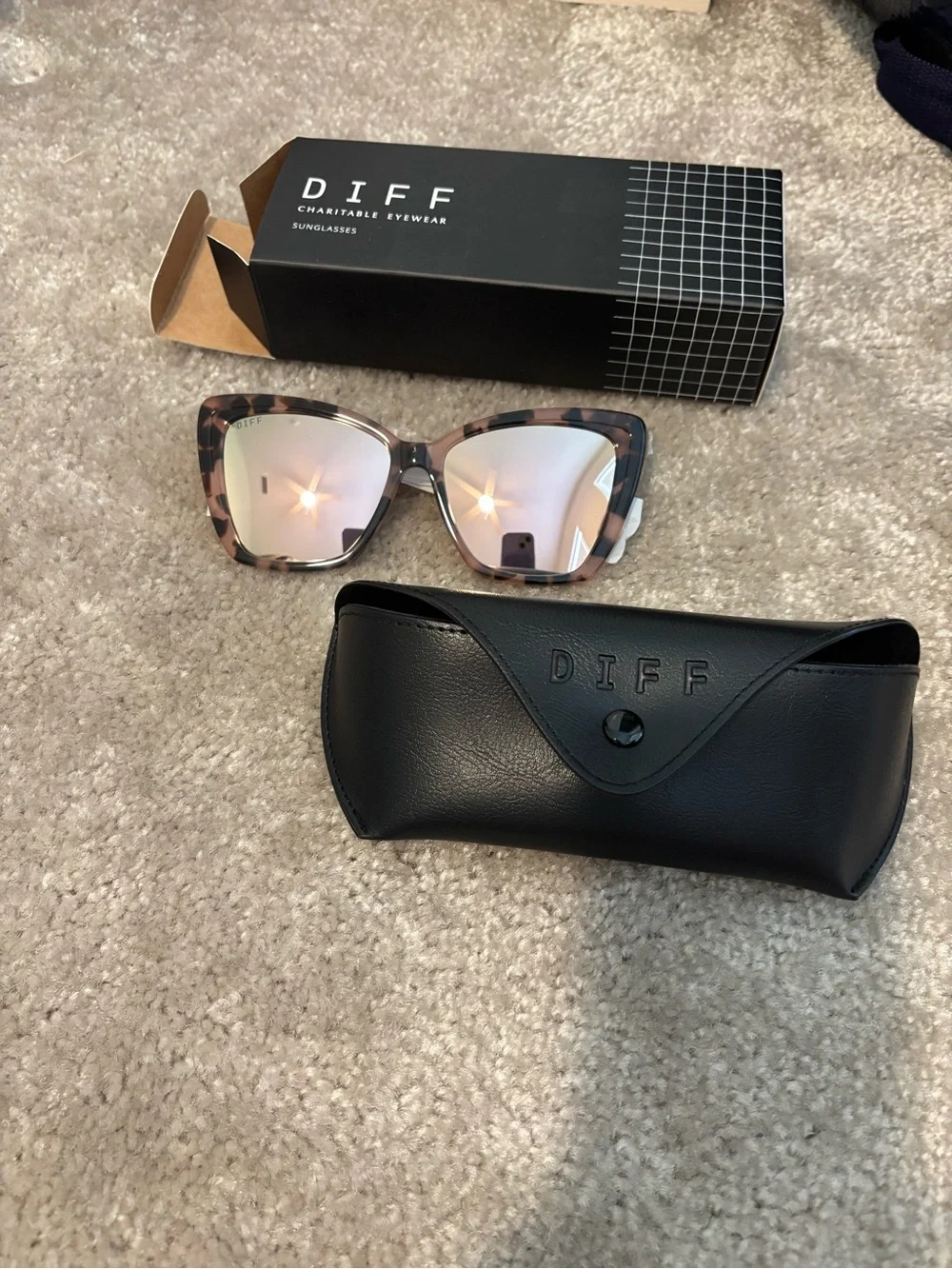 Diff Becky II Himalayan Tortoise Mirrored Lens Sunglasses - Polarized